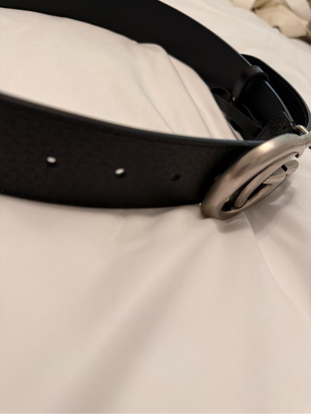 Gucci Black Leather Belt with Silver Double G Buckle - Picture 2 of 4
